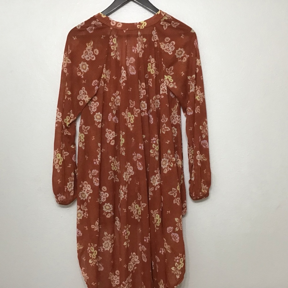 Rust Floral High-Low Tunic Blouse - Picture 2 of 4